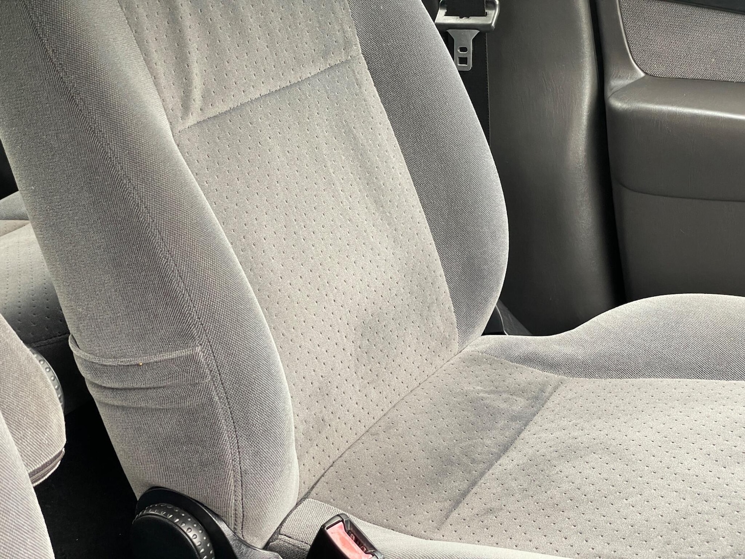 Used Ford Focus 2004 for sale - 76657331: Photo 75