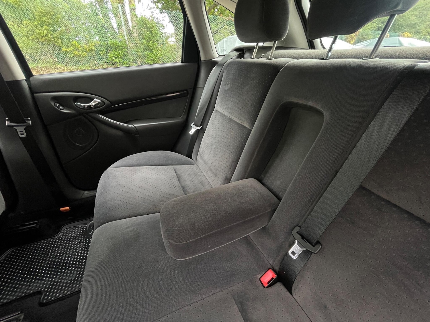 Used Ford Focus 2004 for sale - 76657331: Photo 87