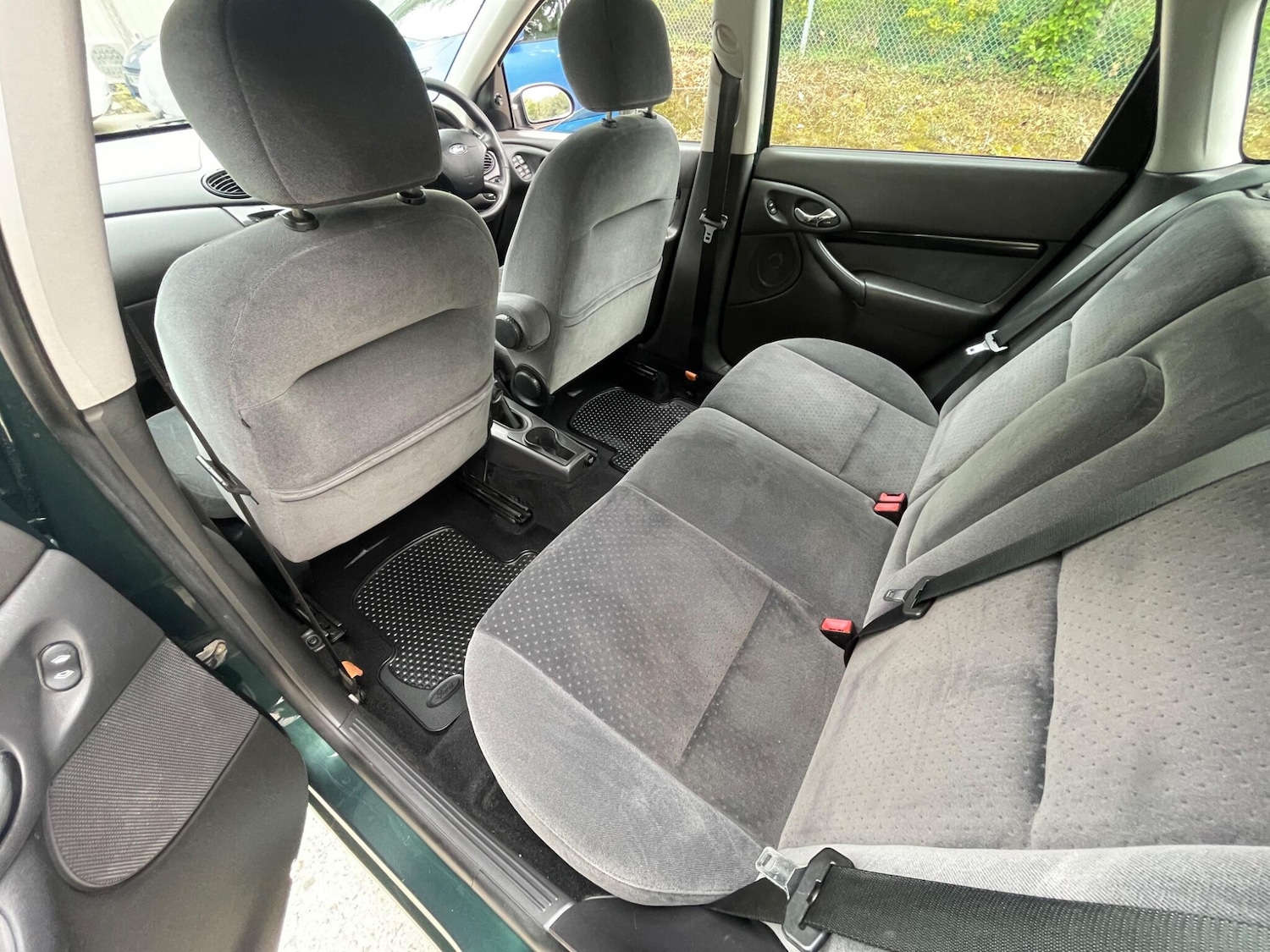 Used Ford Focus 2004 for sale - 76657331: Photo 89