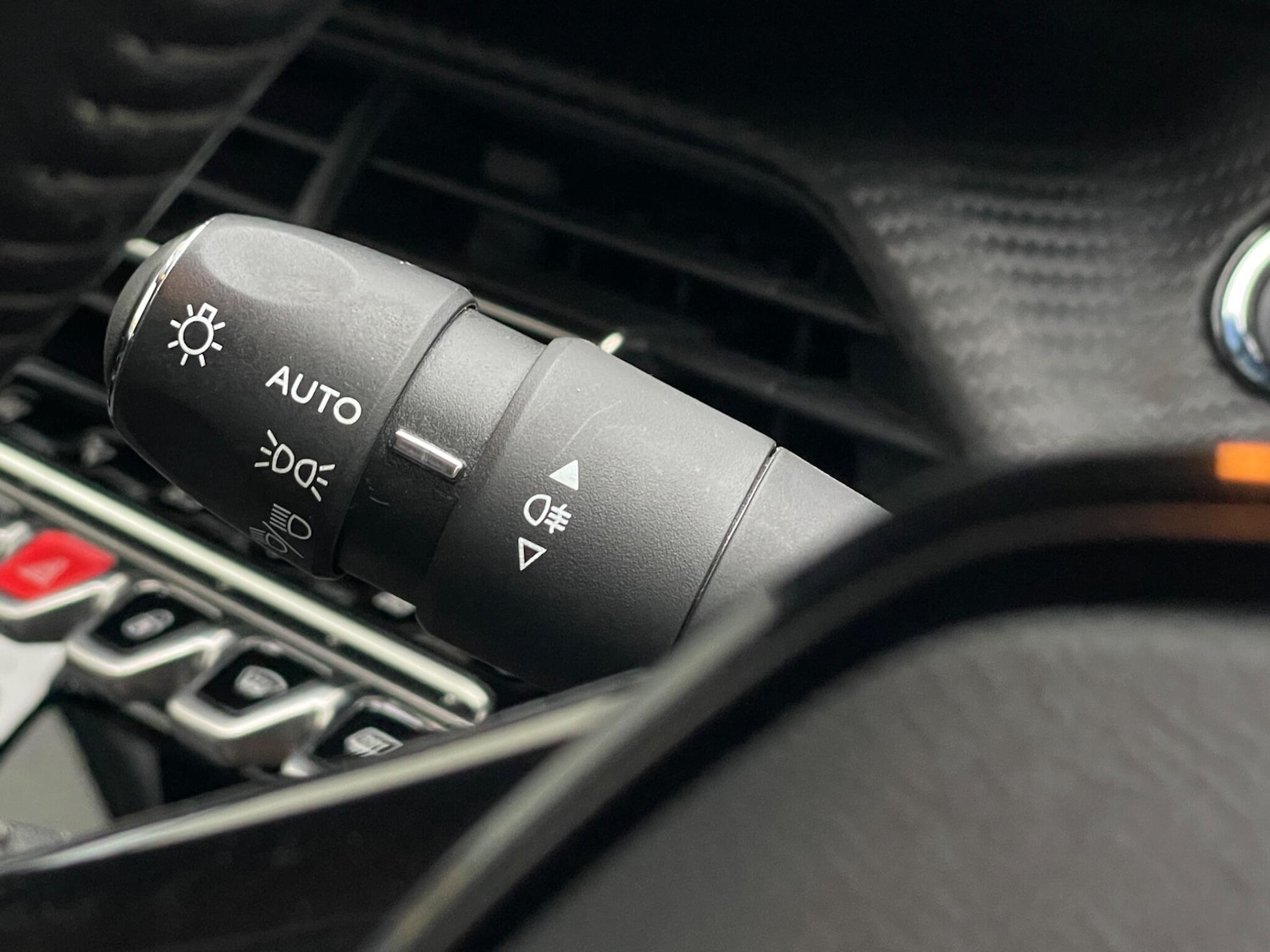 Used Peugeot E-208 2020 for sale - 77238520: Photo 25