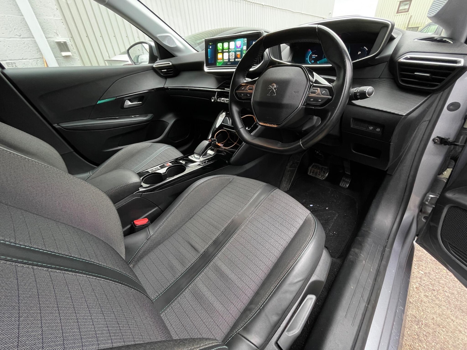 Used Peugeot E-208 2020 for sale - 77238520: Photo 30