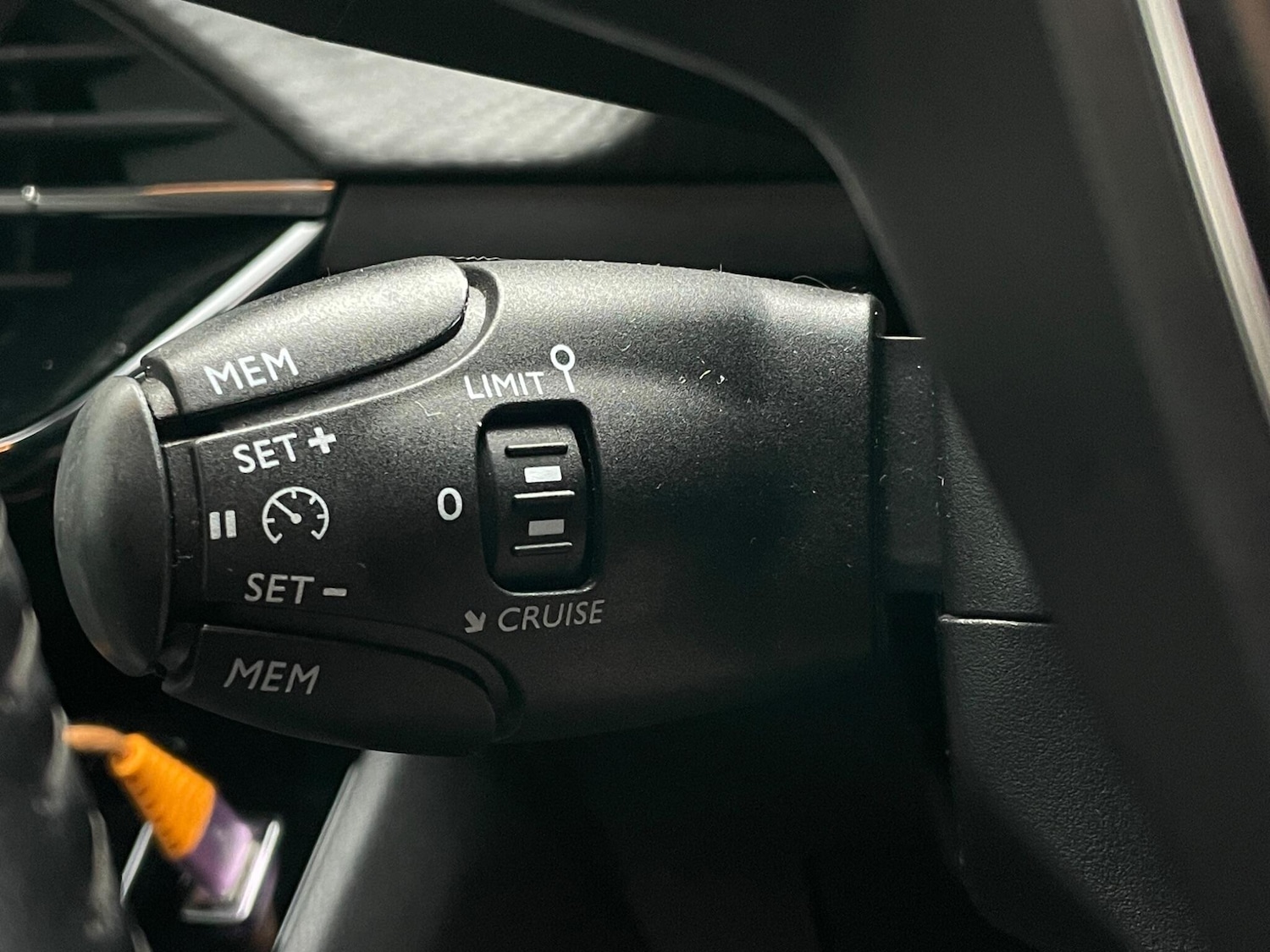 Used Peugeot E-208 2020 for sale - 77238520: Photo 44