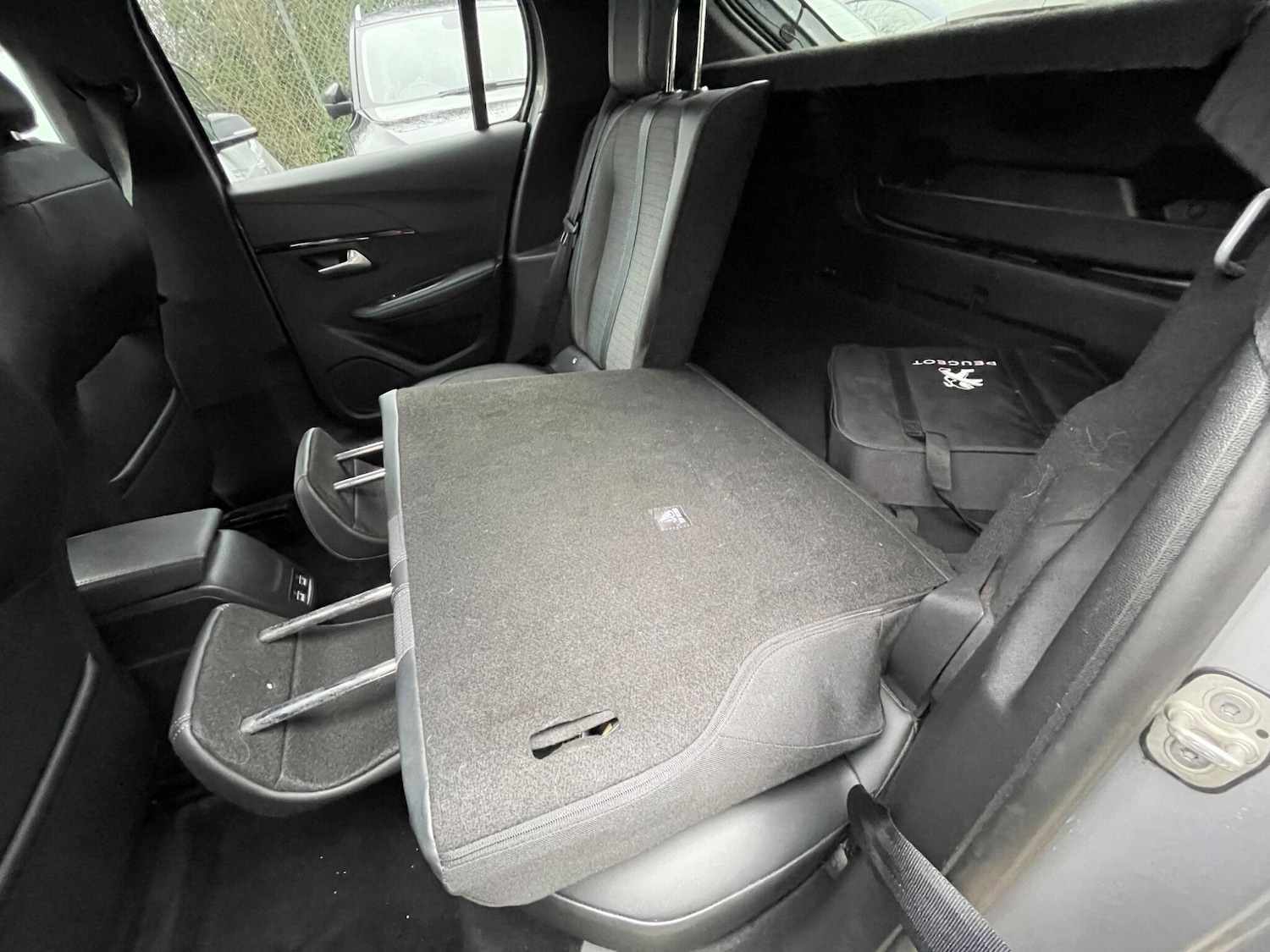 Used Peugeot E-208 2020 for sale - 77238520: Photo 54