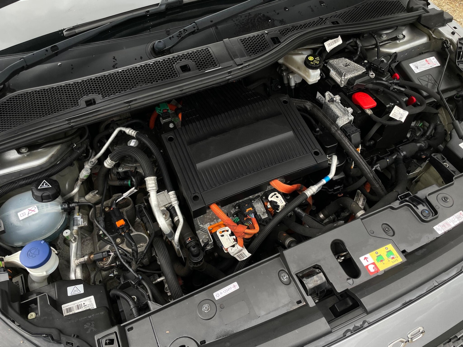 Used Peugeot E-208 2020 for sale - 77238520: Photo 56