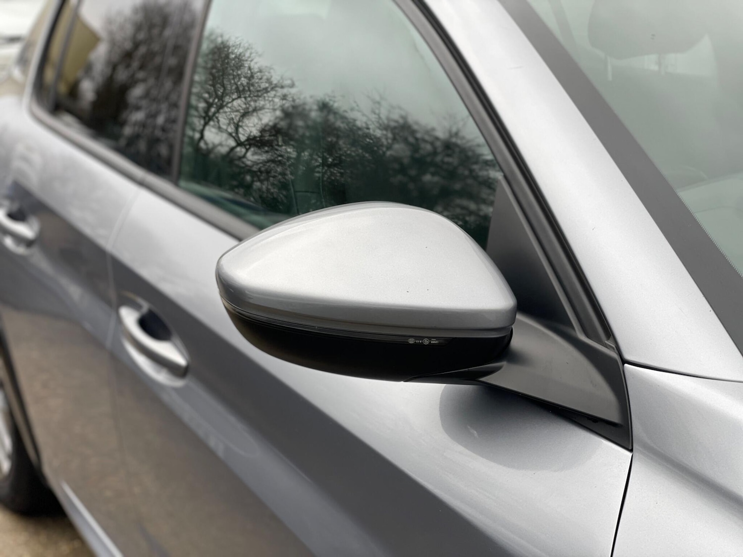 Used Peugeot E-208 2020 for sale - 77238520: Photo 61