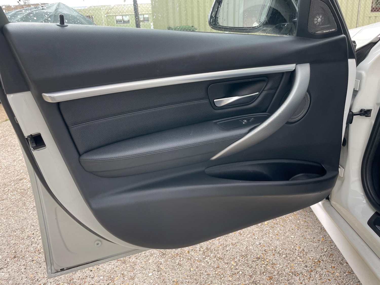 Used BMW 3 Series 2018 for sale - 76671249: Photo 27