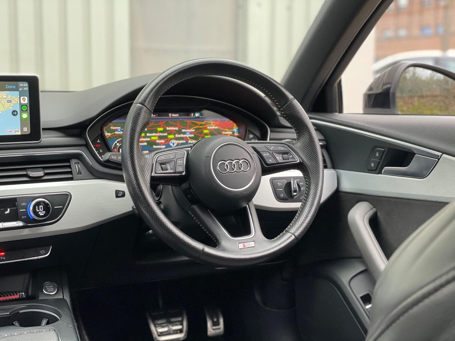 Used Audi A4 Avant 2016 for sale - 76992305: Photo 13