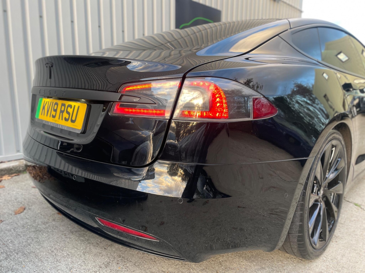 Used Tesla Model S 2019 for sale - 76645795: Photo 30