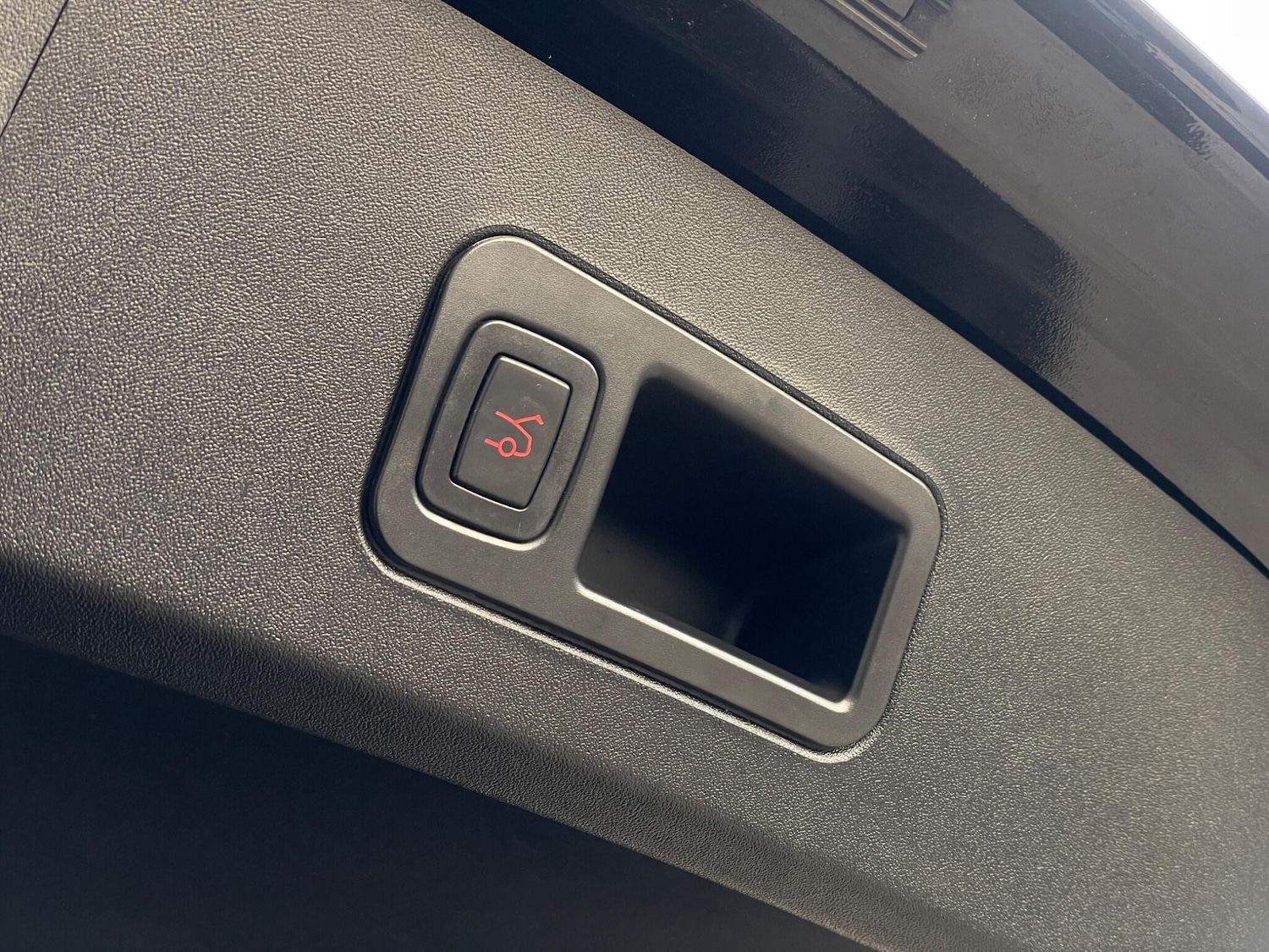 Used Tesla Model S 2019 for sale - 76645795: Photo 33