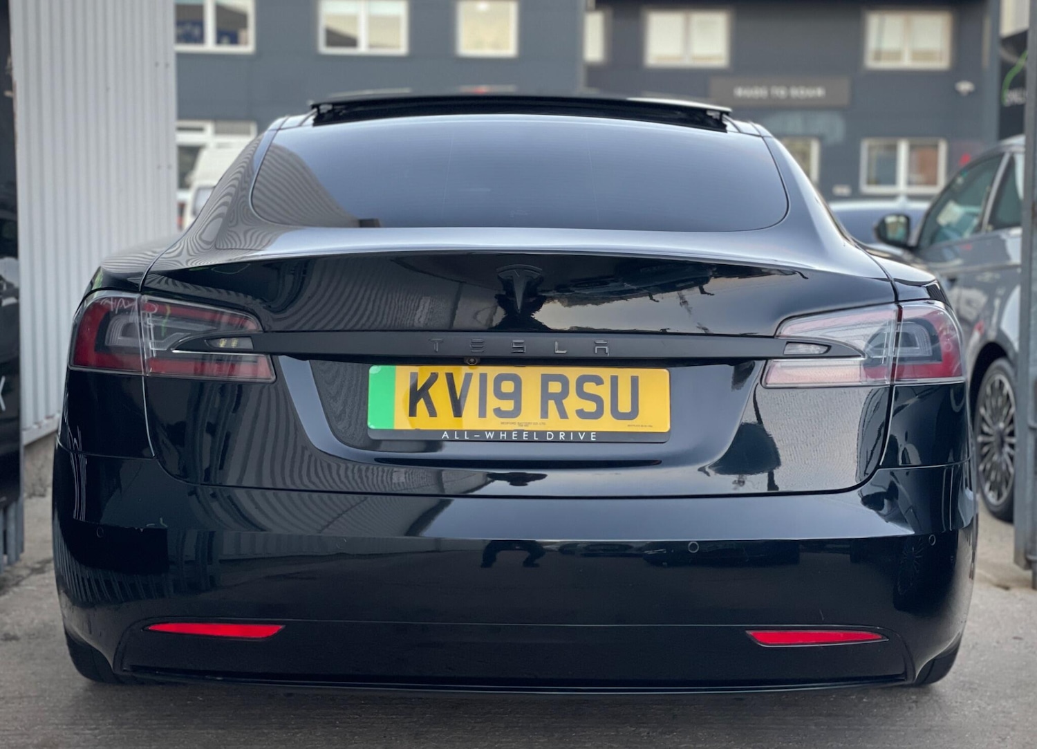 Used Tesla Model S 2019 for sale - 76645795: Photo 7