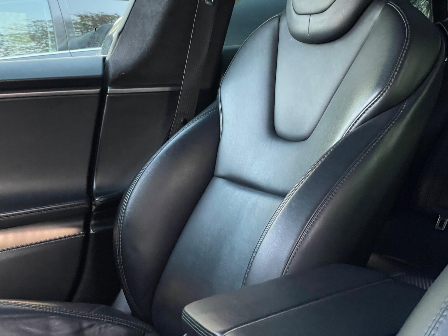 Used Tesla Model S 2019 for sale - 76645795: Photo 77