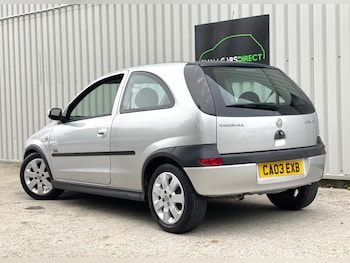 Used Vauxhall Corsa 2003 for sale - 76647640: Photo