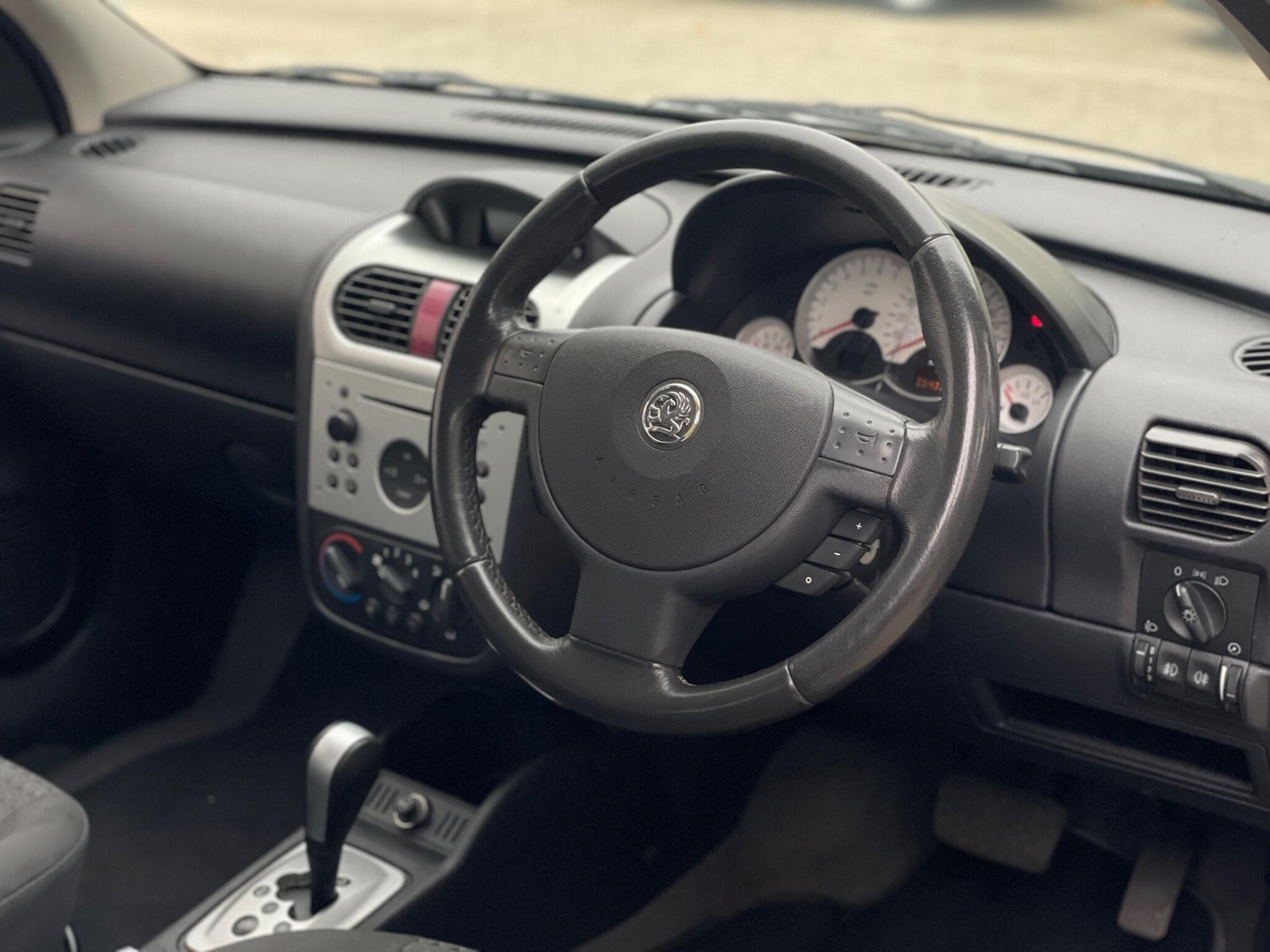 Used Vauxhall Corsa 2003 for sale - 76647640: Photo 74