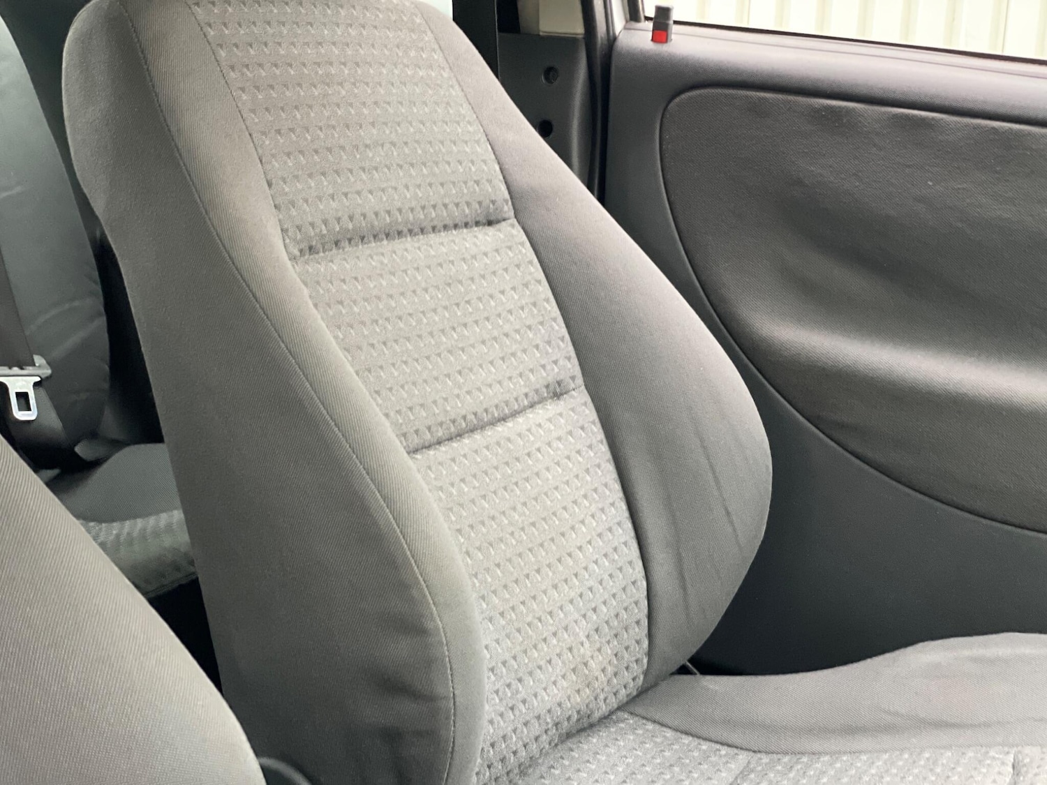 Used Vauxhall Corsa 2003 for sale - 76647640: Photo 81