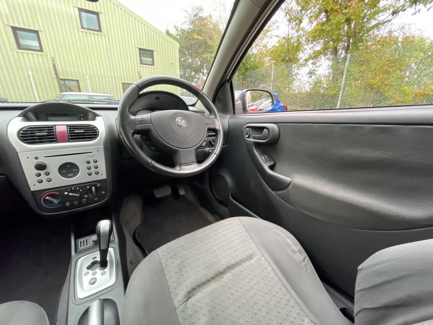 Used Vauxhall Corsa 2003 for sale - 76647640: Photo 89