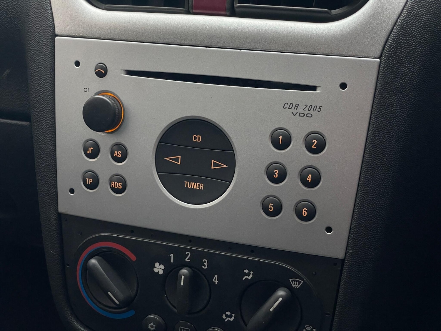 Used Vauxhall Corsa 2003 for sale - 76647640: Photo 90