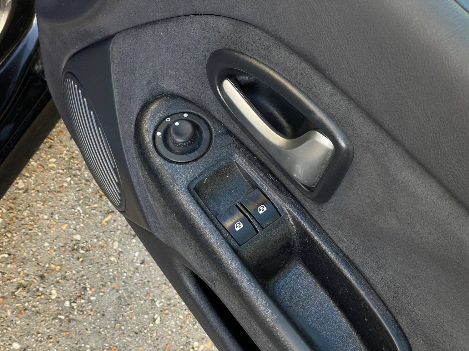 Used Renault Clio for sale - 77586793: Photo 76