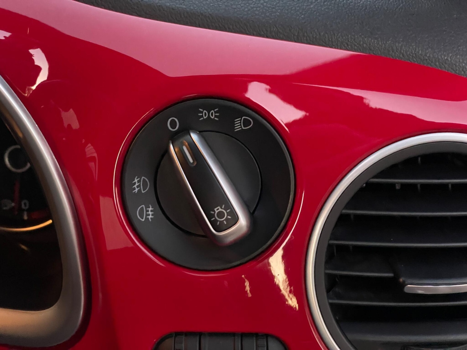 Used Volkswagen Beetle 2012 for sale - 76996952: Photo 25