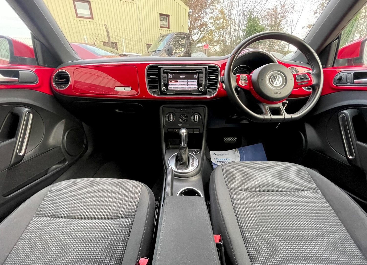 Used Volkswagen Beetle 2012 for sale - 76996952: Photo 4