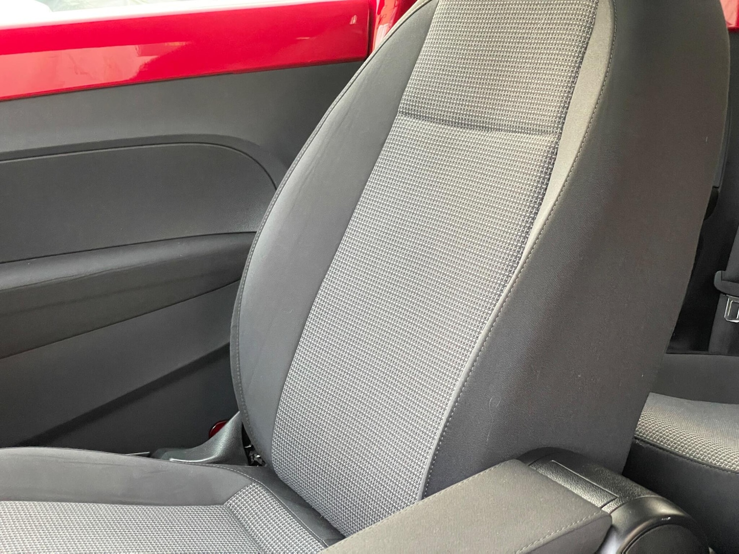 Used Volkswagen Beetle 2012 for sale - 76996952: Photo 52