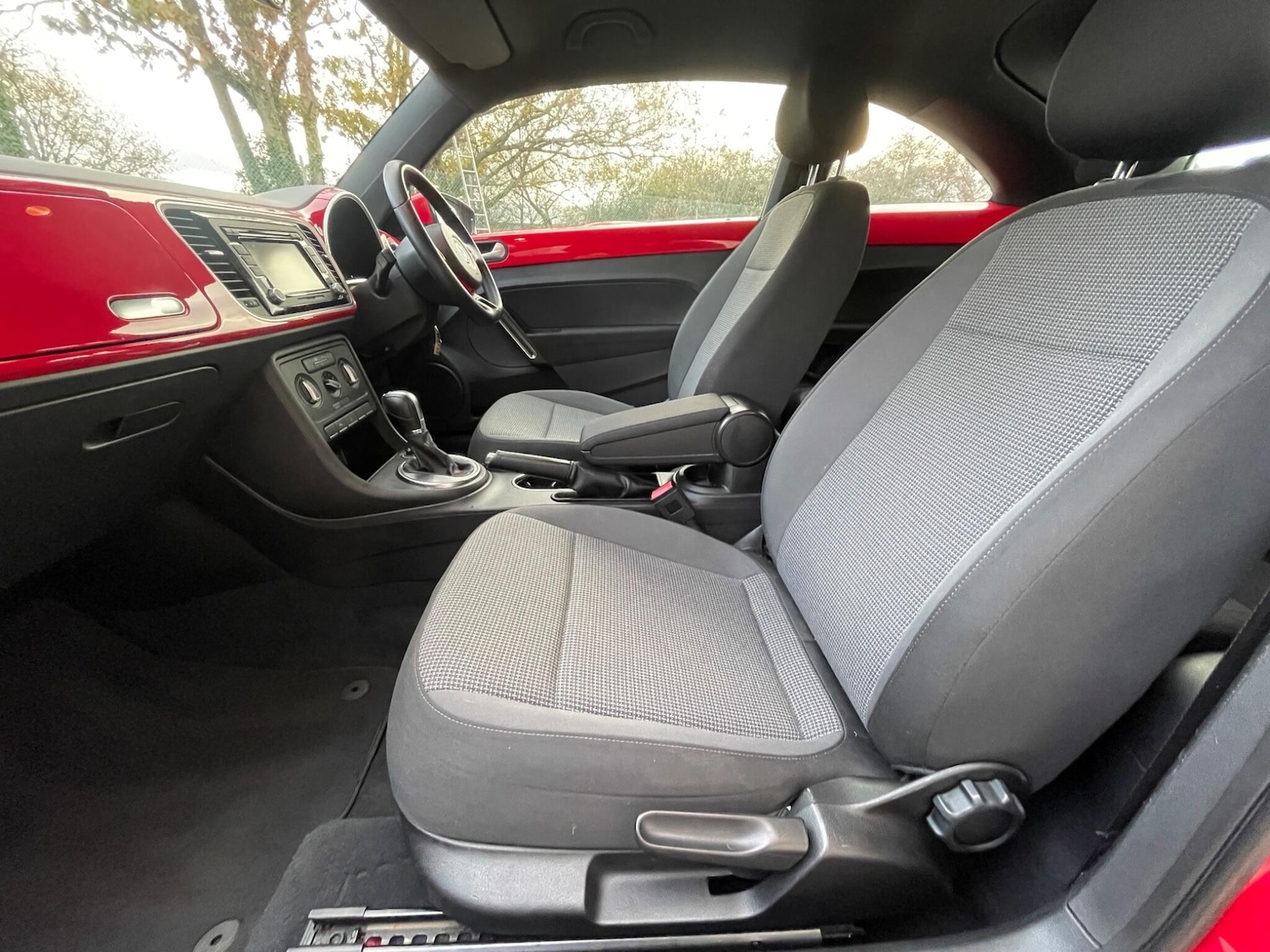 Used Volkswagen Beetle 2012 for sale - 76996952: Photo 54