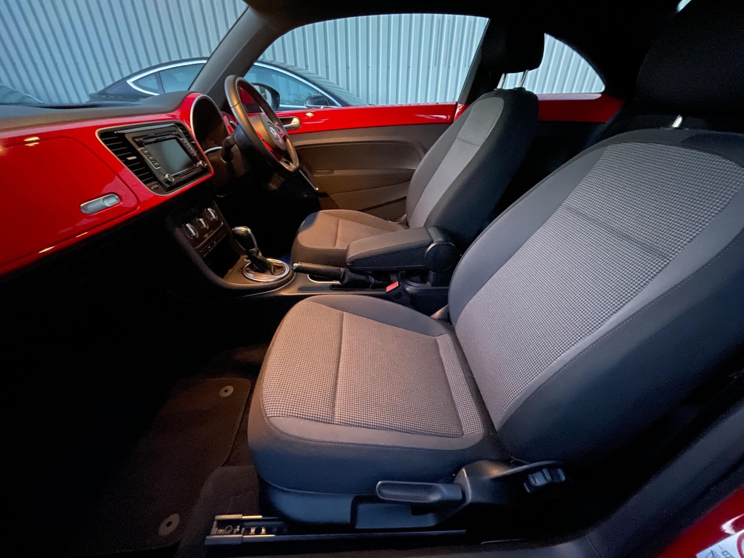 Used Volkswagen Beetle 2012 for sale - 76996952: Photo 58