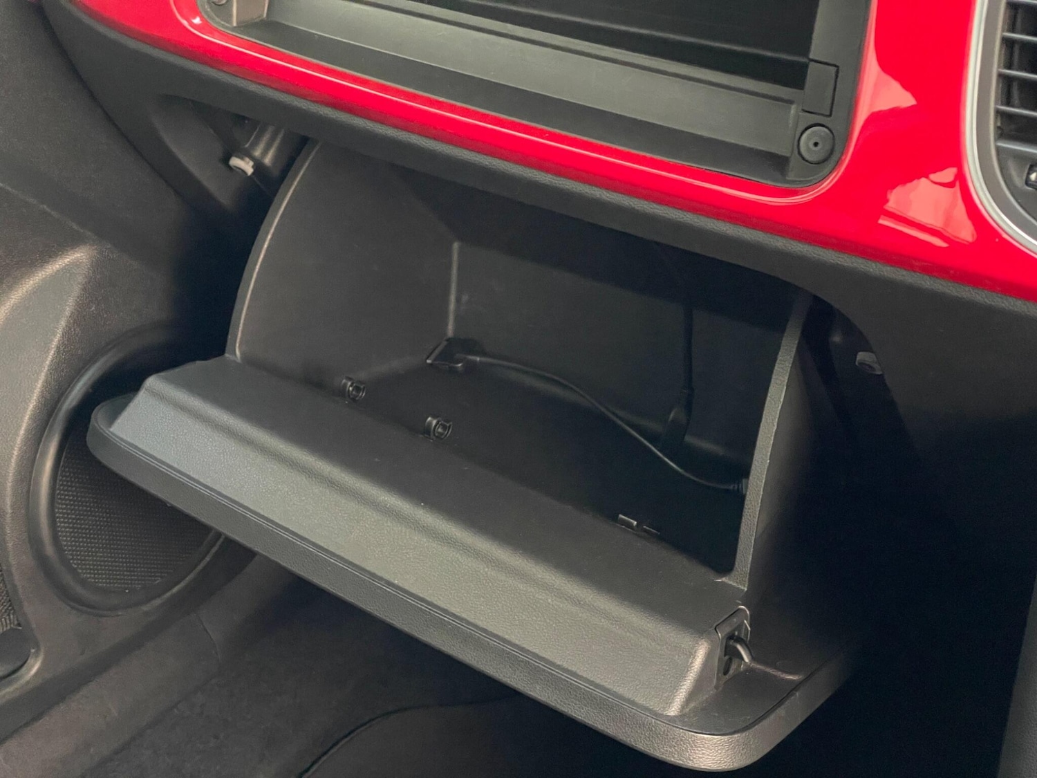 Used Volkswagen Beetle 2012 for sale - 76996952: Photo 75