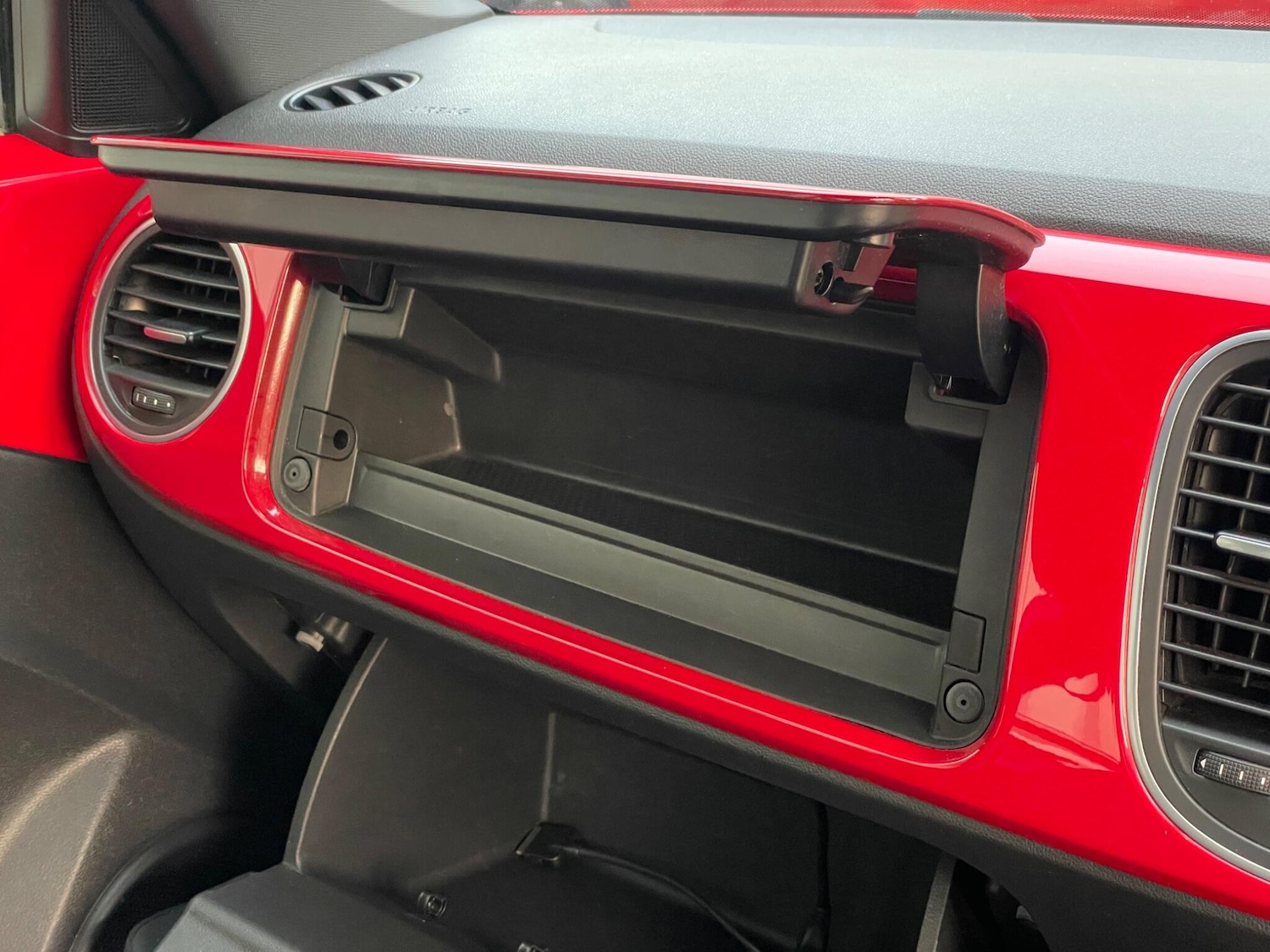 Used Volkswagen Beetle 2012 for sale - 76996952: Photo 92