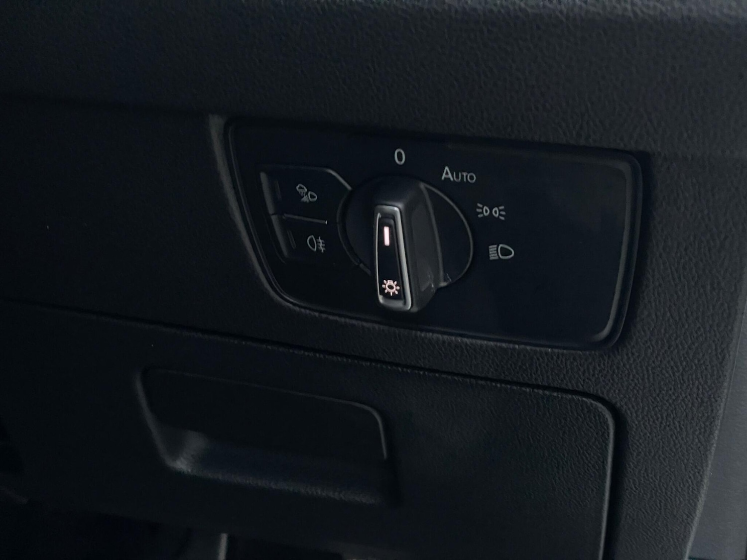 Used Volkswagen Arteon 2017 for sale - 76667361: Photo 19