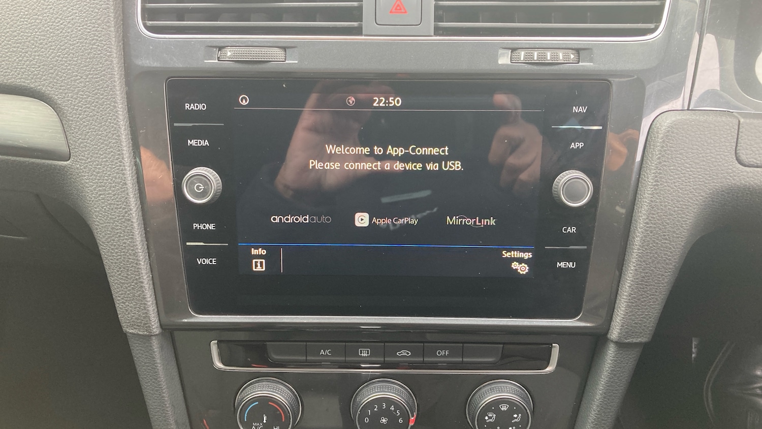 Used Volkswagen Golf 2019 for sale - 77445587: Photo 24