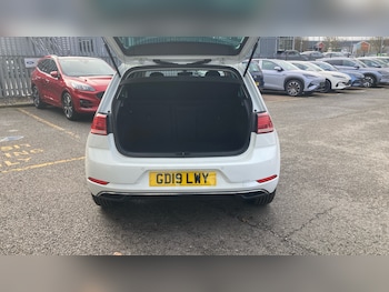 Used Volkswagen Golf 2019 for sale - 77445587: Photo