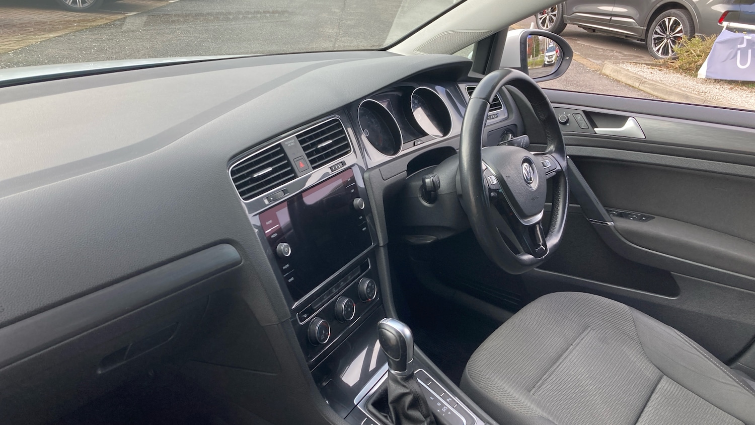 Used Volkswagen Golf 2019 for sale - 77445587: Photo 9