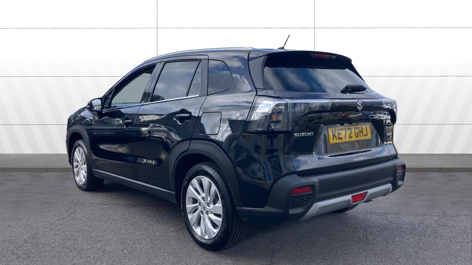 Used Suzuki SX4 S-Cross 2023 for sale - 78054186: Photo 2