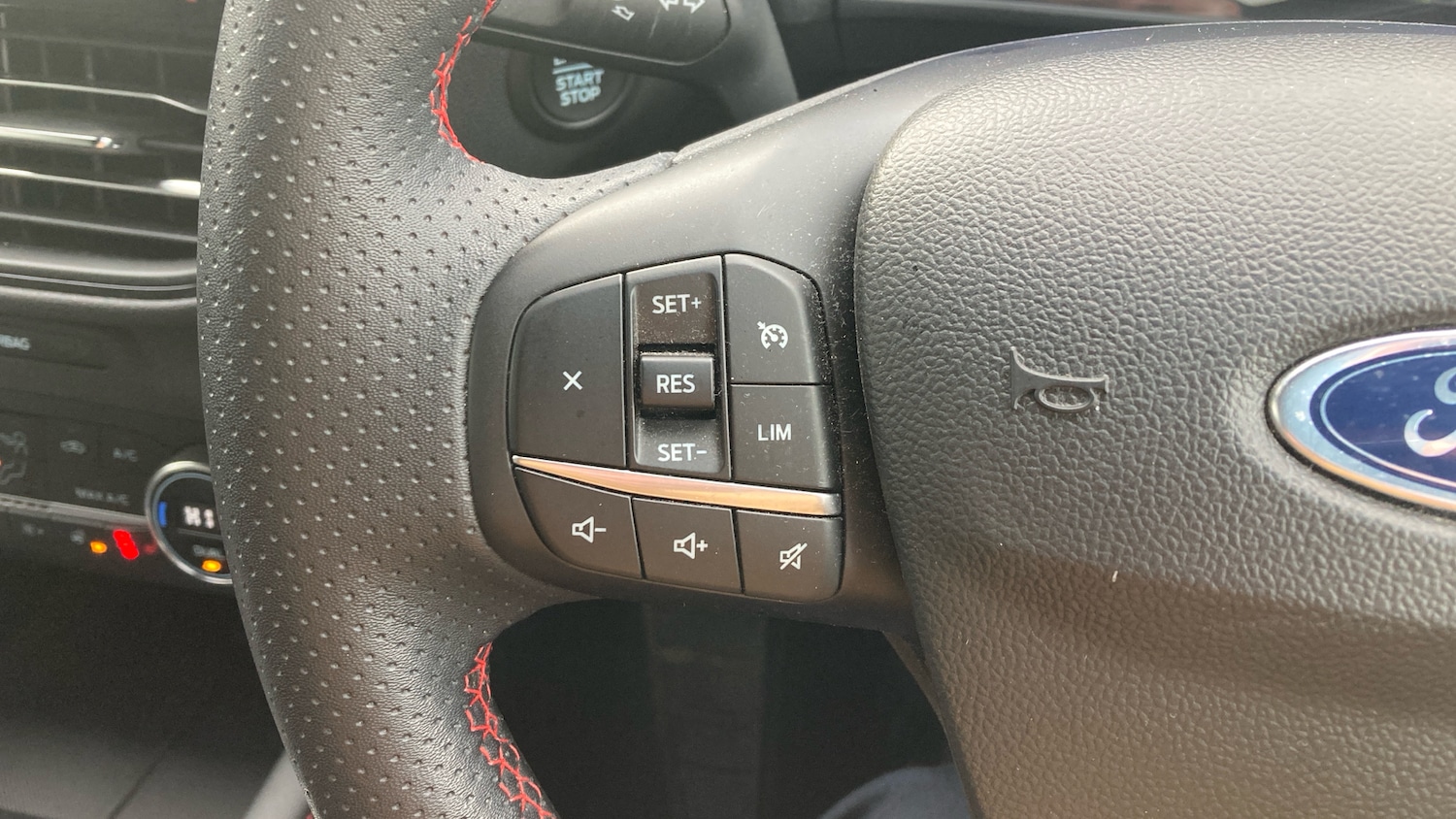 Used Ford Kuga 2022 for sale - 77303407: Photo 36