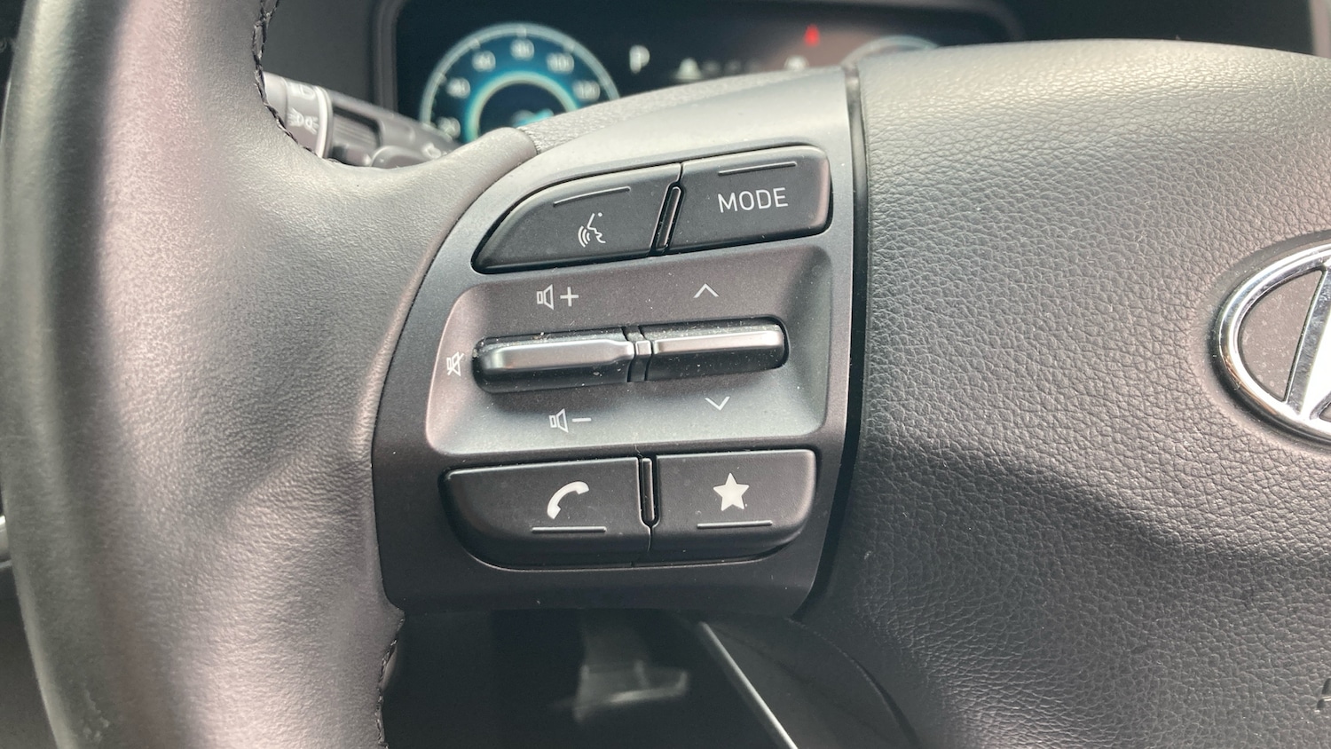 Used Hyundai KONA 2022 for sale - 76477160: Photo 30