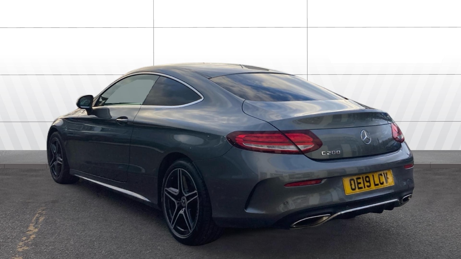 Used Mercedes-Benz C Class 2019 for sale - 77802285: Photo 2