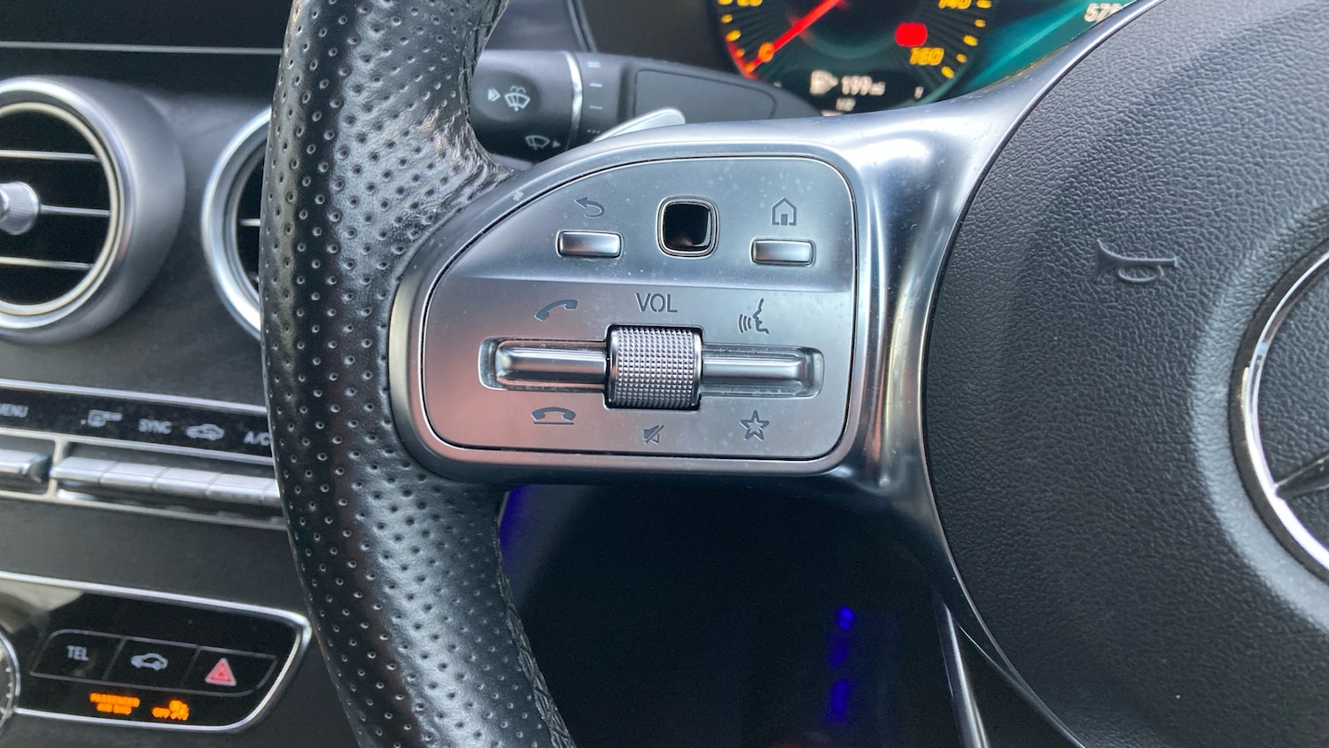 Used Mercedes-Benz C Class 2019 for sale - 77802285: Photo 24