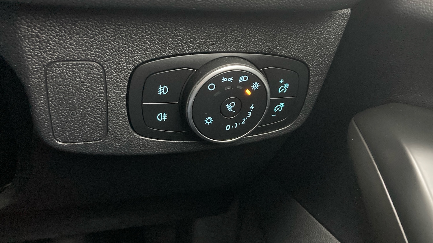 Used Ford Focus 2021 for sale - 77803092: Photo 34