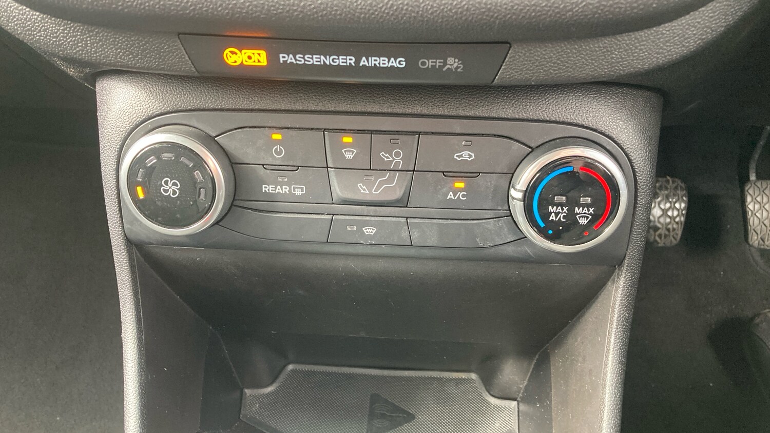 Used Ford Fiesta 2018 for sale - 78054169: Photo 32