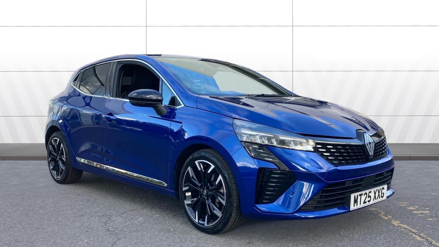 Used Renault Clio 2025 for sale - 76461240: Photo 1