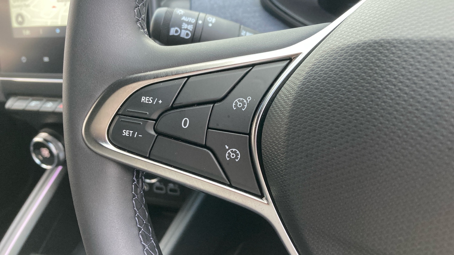 Used Renault Clio 2025 for sale - 76461240: Photo 24