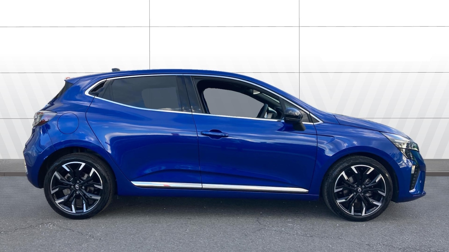 Used Renault Clio 2025 for sale - 76461240: Photo 5