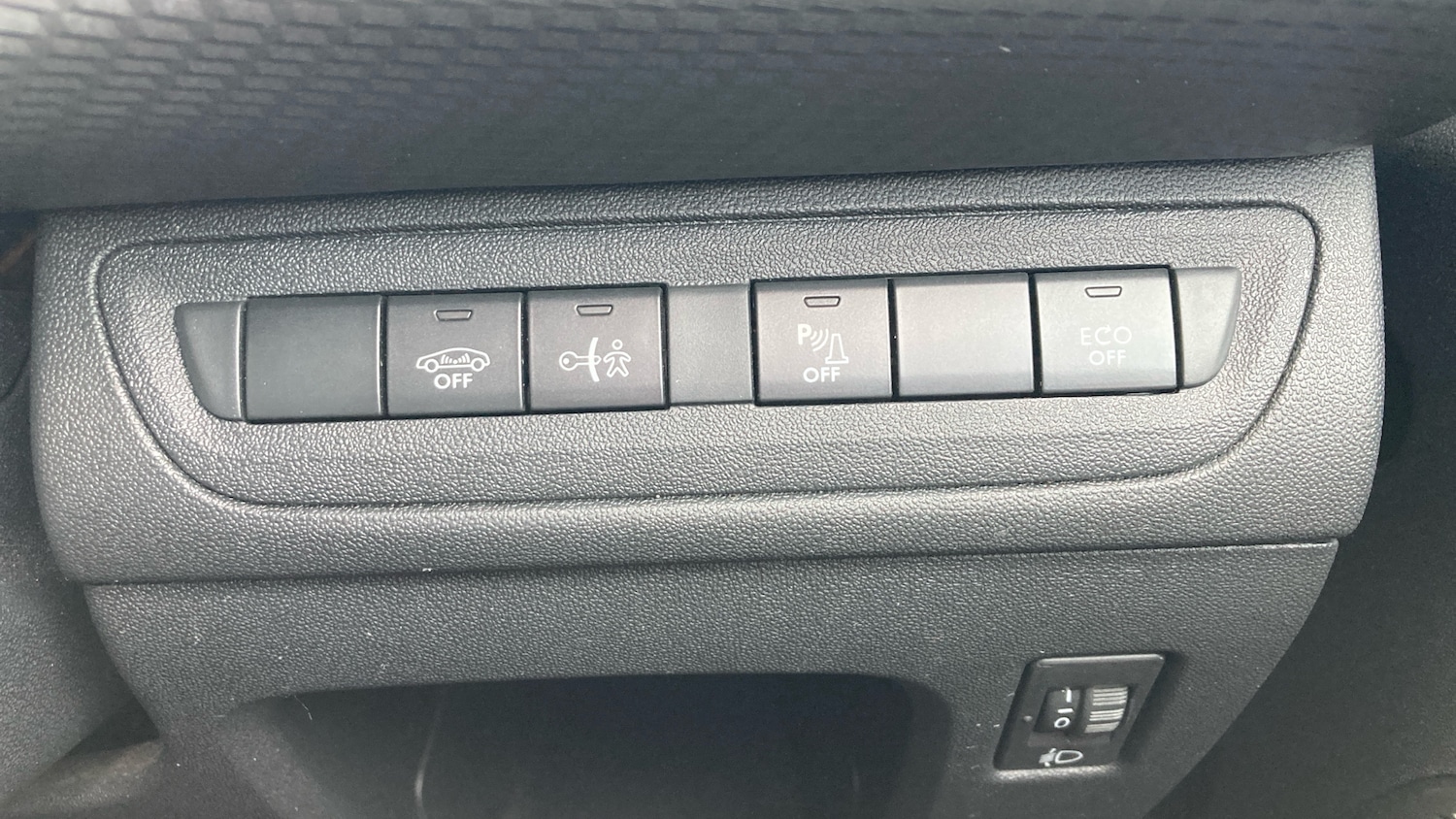 Used Peugeot 2008 2019 for sale - 76378925: Photo 22