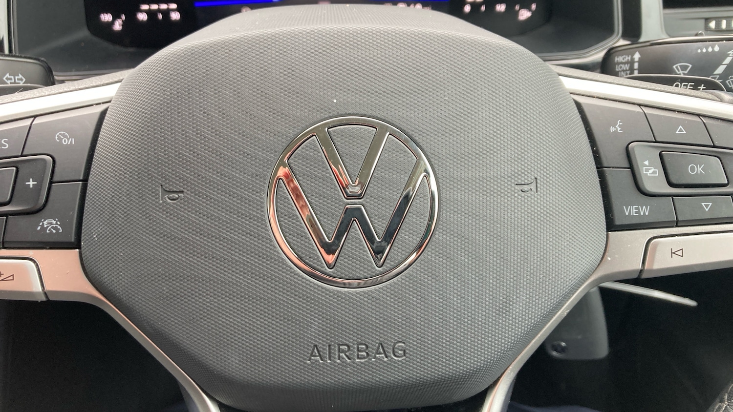 Used Volkswagen Polo 2024 for sale - 77830476: Photo 30