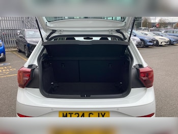 Used Volkswagen Polo 2024 for sale - 77830476: Photo