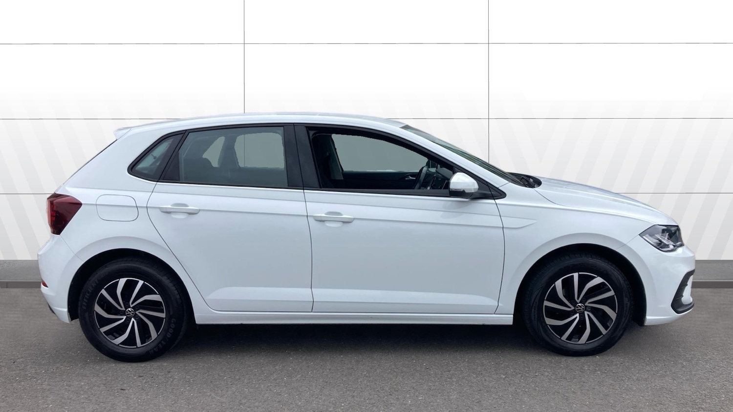 Used Volkswagen Polo 2024 for sale - 77830476: Photo 5