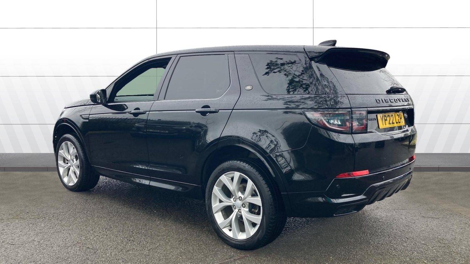 Used Land Rover Discovery Sport 2022 for sale - 77848815: Photo 2