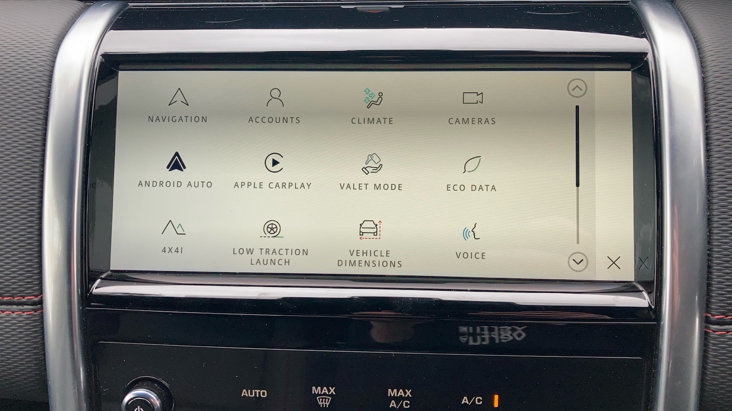 Used Land Rover Discovery Sport 2022 for sale - 77848815: Photo 31