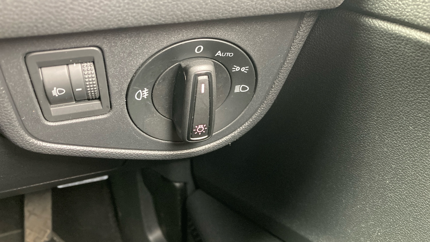 Used Volkswagen Polo 2018 for sale - 77664855: Photo 31