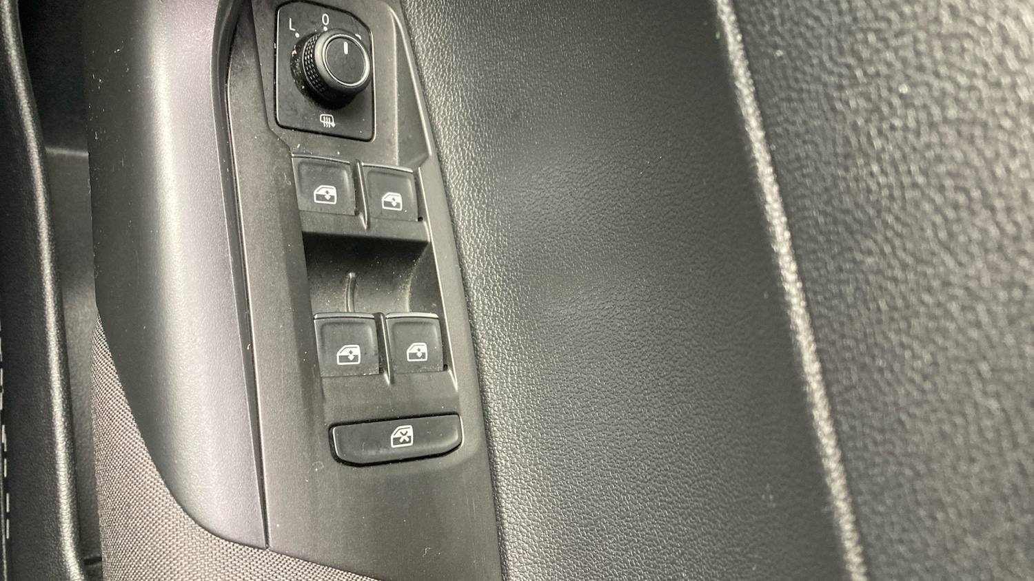 Used Volkswagen Polo 2018 for sale - 77664855: Photo 32